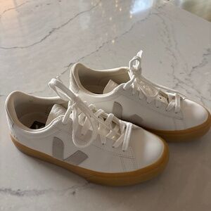 NEW Veja White Leather Sneakers | Size 7 / EU 38 | Gum Sole